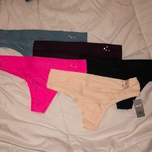 5 pairs of aerie underwear
